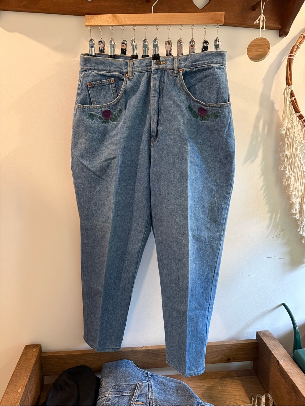 High-Rise Embroidered Pocket Women’s Jeans in Blue - beautiful vintage